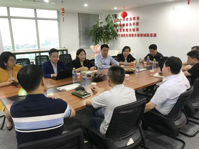 永新昌與云倉(cāng)配，舉行隆重戰(zhàn)略合作簽約儀式。強(qiáng)強(qiáng)聯(lián)手，合作共贏